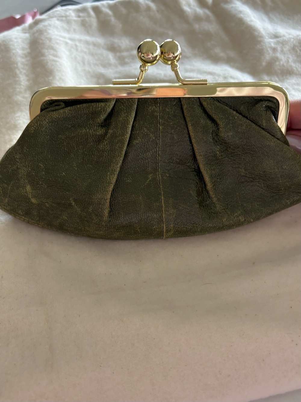 Vintage distressed Green & gold Frame DANIER Clutch with double Kiss-Lock.